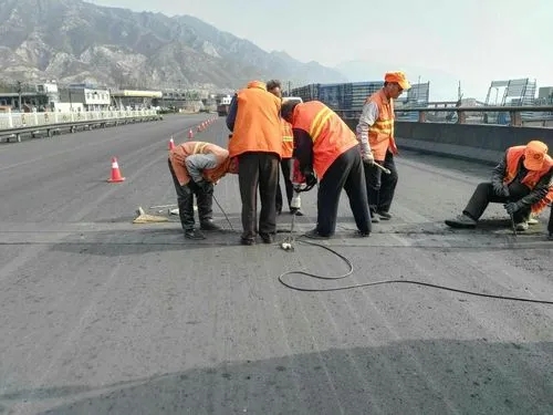 元谋道路桥梁病害治理